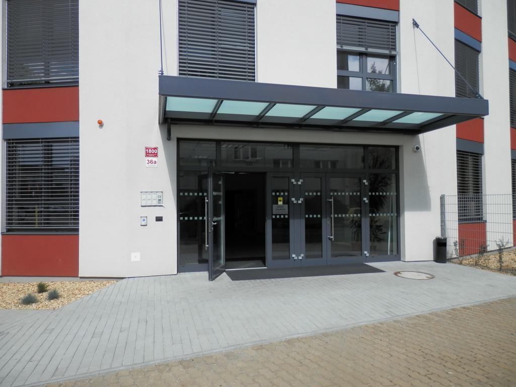 Ubytovaci Zarizeni Koleje Pedagog Ceske Budejovice Luaran gambar